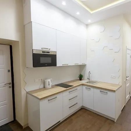 Charming In The Center Апартаменты *